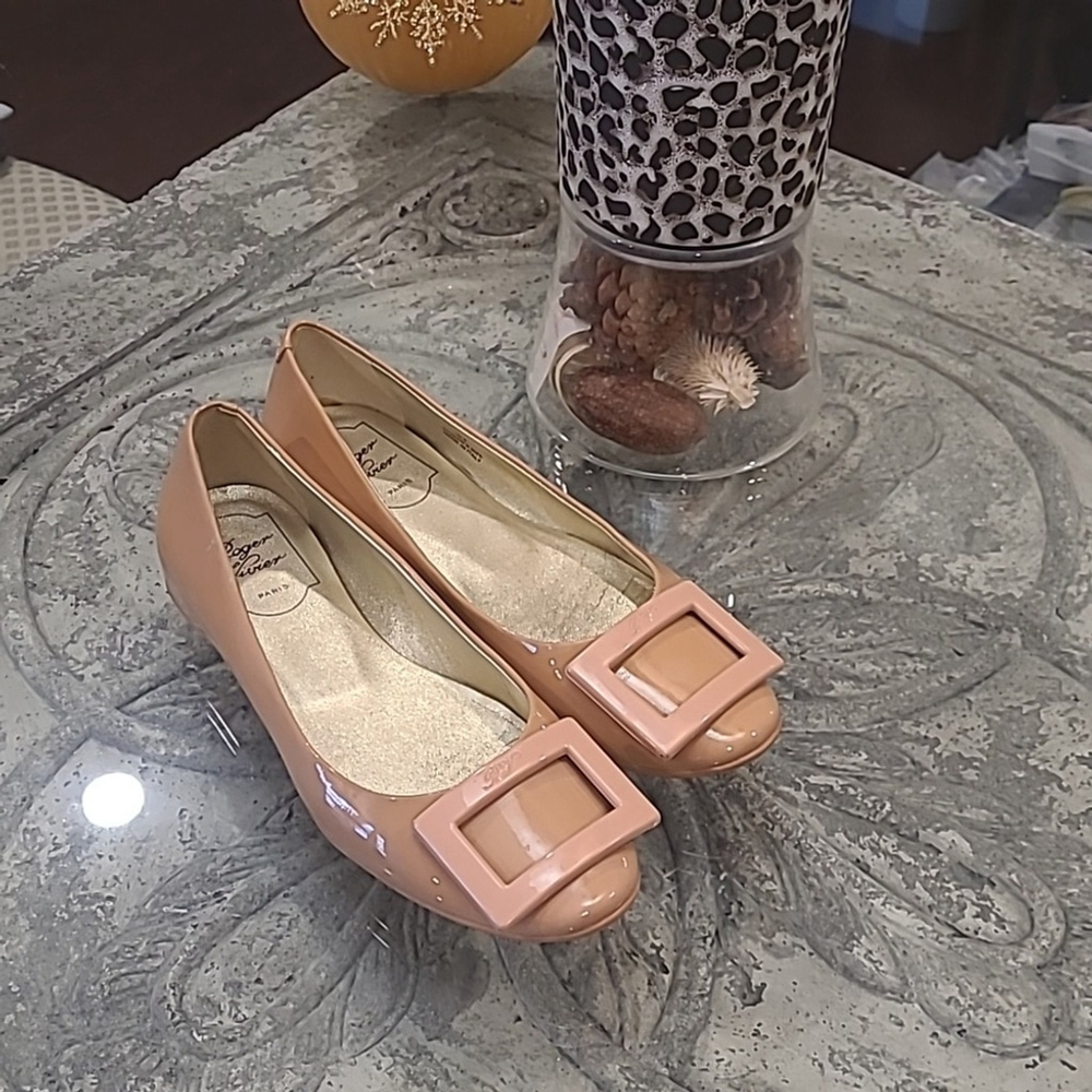 ROGER VIVIER PARIS GOMETTE WOMEN'S PATENT LEATHER NUDE BALETT FLATS 37